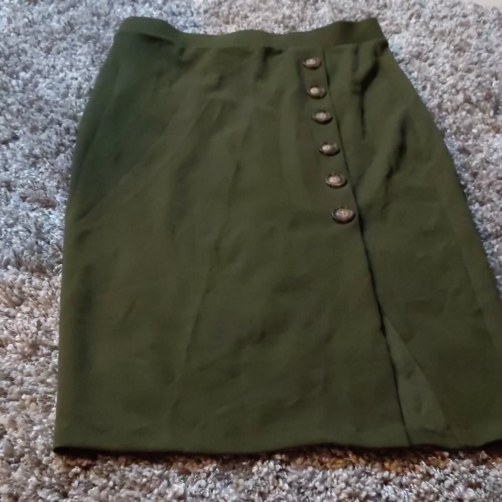 Dark green skirt with side buttons